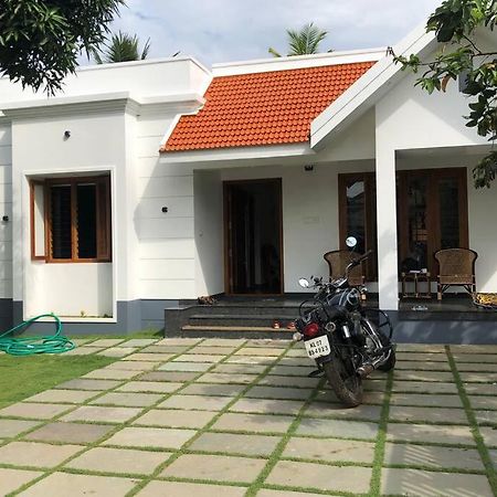Beautiful Village House With All Facilities. Alappuzha Экстерьер фото