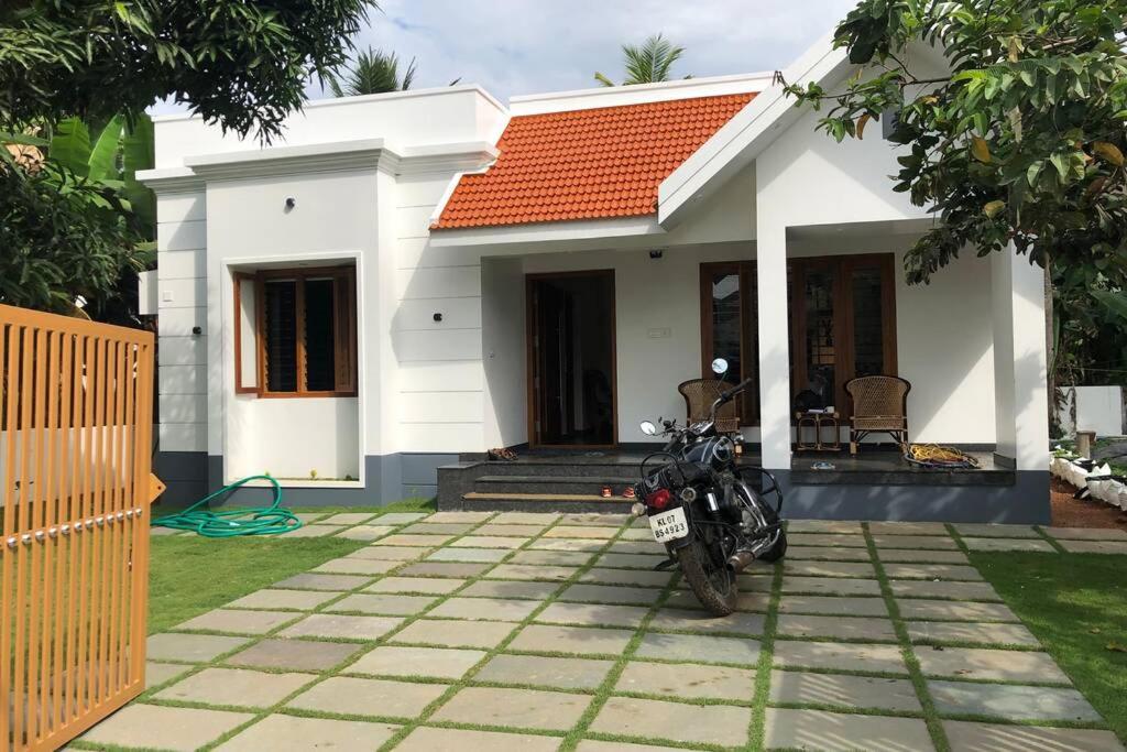 Beautiful Village House With All Facilities. Alappuzha Экстерьер фото