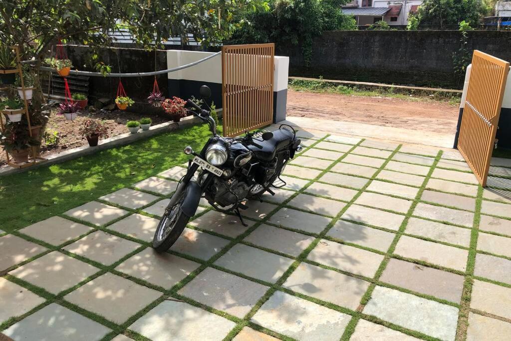 Beautiful Village House With All Facilities. Alappuzha Экстерьер фото